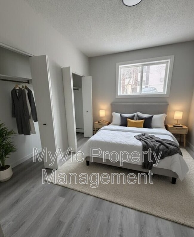 10930-10953 53 Ave NW in Edmonton, AB - Building Photo - Building Photo