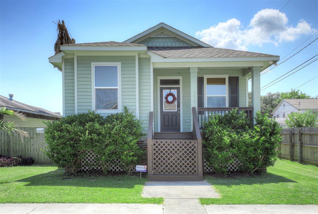 1413 Kirwin St in Galveston, TX - Building Photo