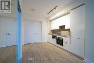 28 Freeland St in Toronto, ON - Building Photo - Building Photo