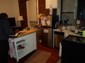 11 Carmine St-Unit -12 in New York, NY - Building Photo - Building Photo