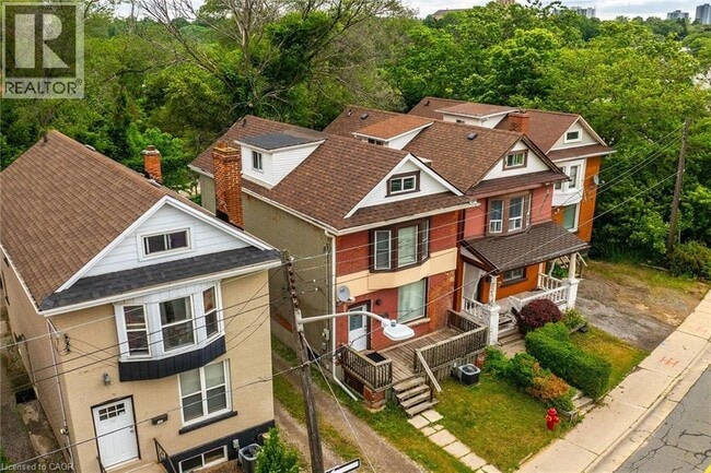 property at 738 King St W