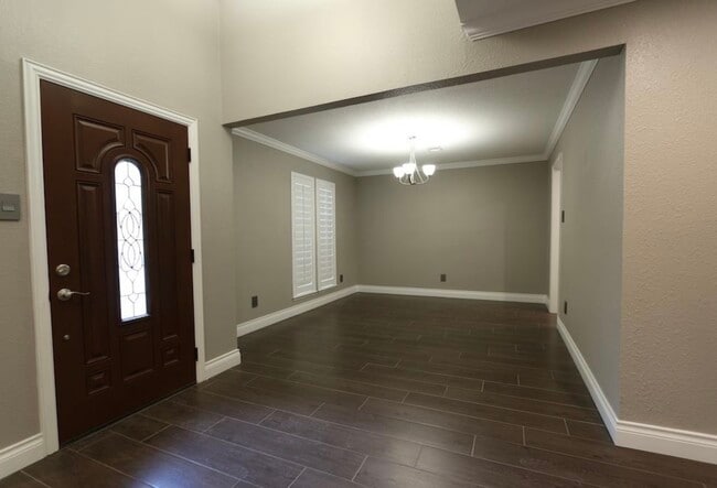 property at 2842 River Birch Dr