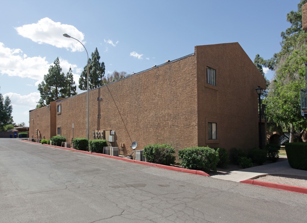 Arcos De Mesa in Mesa, AZ - Building Photo