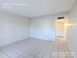 2560 E Sequoyah St in Tucson, AZ - Building Photo - Building Photo