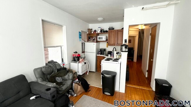 16-20 Westland Ave., Unit 108 in Boston, MA - Foto de edificio - Building Photo
