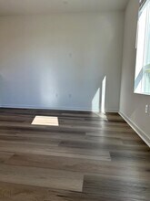 9423 Sepulveda Blvd in Los Angeles, CA - Building Photo - Building Photo