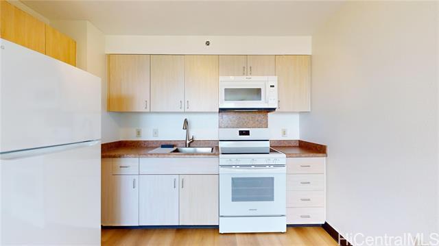 94-302-302 Paiwa St in Waipahu, HI - Building Photo - Building Photo