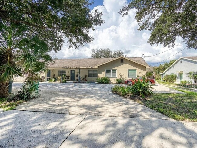 1007 Sumner Blvd in Safety Harbor, FL - Building Photo - Building Photo