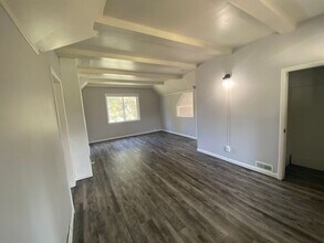 3104 Coit Ave NE in Grand Rapids, MI - Building Photo - Building Photo