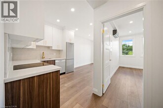 153 Main St E in Milton, ON - Building Photo - Building Photo