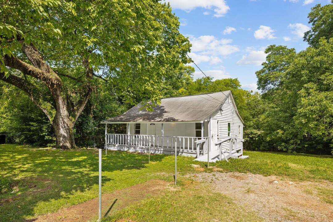 3230 Arlington Ave in Bessemer, AL - Building Photo