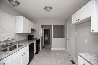 123 Saunders Dr in North Little Rock, AR - Building Photo - Building Photo