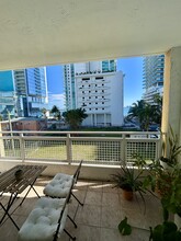 471 NE 25th St in Miami, FL - Building Photo - Building Photo