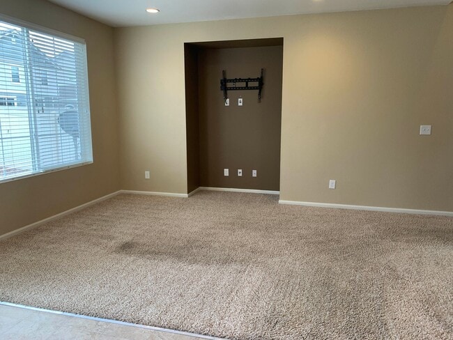 3807 Cedarwood Ln in Johnstown, CO - Building Photo - Building Photo