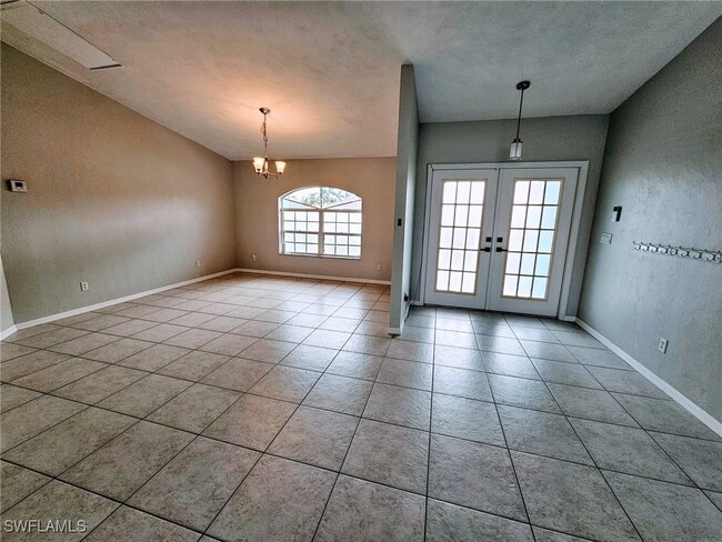 property at 2831 SW 32nd St