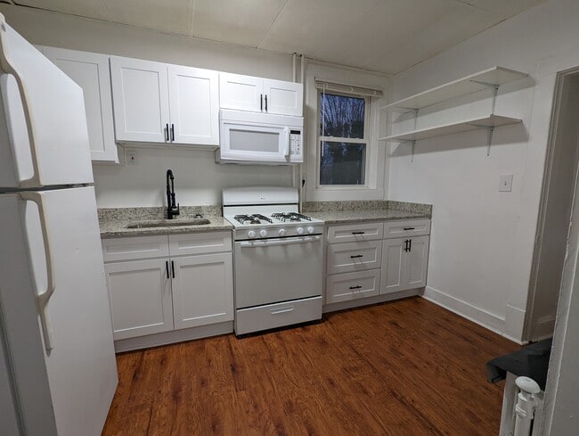 7809 Wilson Ave, Unit B