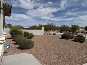 1060 W Castle Ct in Casa Grande, AZ - Building Photo - Building Photo