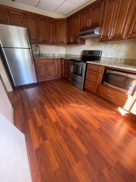 879 Nassau Rd in Uniondale, NY - Building Photo - Building Photo