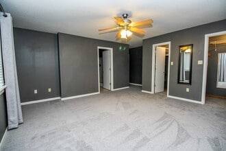 117 Hollyridge Ln in Columbia, MO - Building Photo - Building Photo