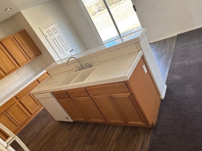 44334 Sundance Ct in Lancaster, CA - Foto de edificio - Building Photo