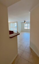 302 Villa Cir in Boynton Beach, FL - Foto de edificio - Building Photo