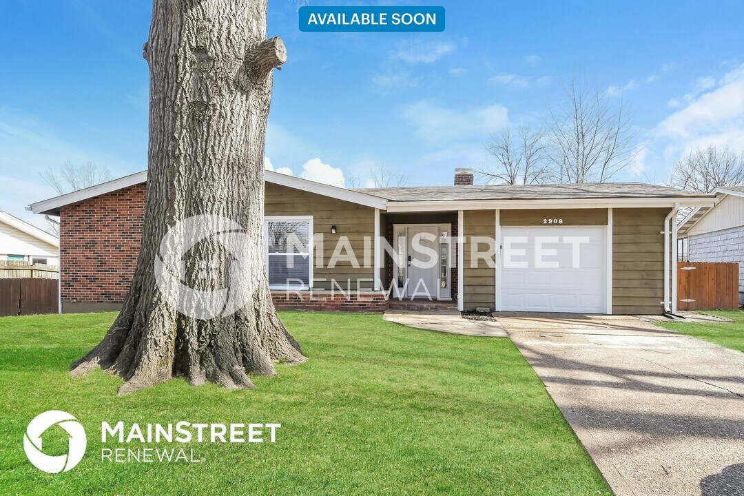 2908 Caspian Ln in St. Louis, MO - Building Photo