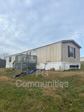 1803 Breezewood Dr in Morganton, NC - Building Photo - Building Photo