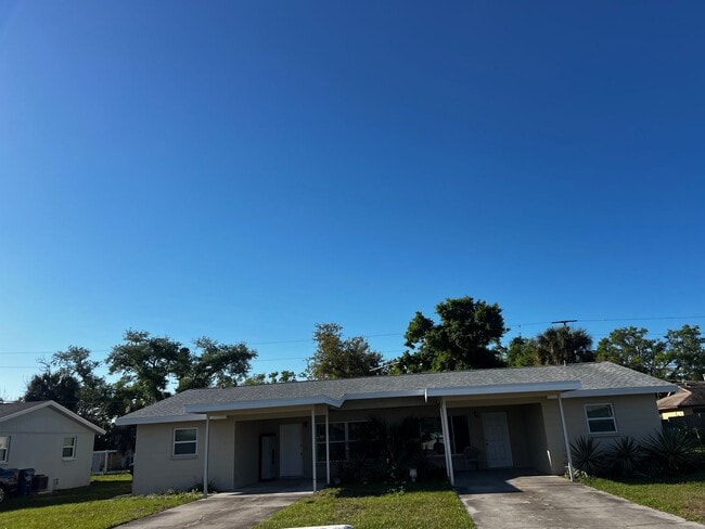 property at 556 Briarwood Rd