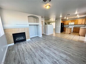 8005 Twain Harte St in Las Vegas, NV - Building Photo - Building Photo