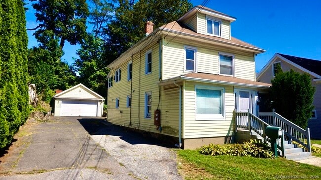 28 Aiken St in Norwalk, CT - Building Photo - Building Photo
