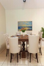 3480 Pinewalk Dr N in Margate, FL - Foto de edificio - Building Photo