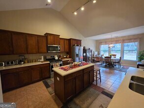 10 Colonial Ct in Senoia, GA - Building Photo - Building Photo