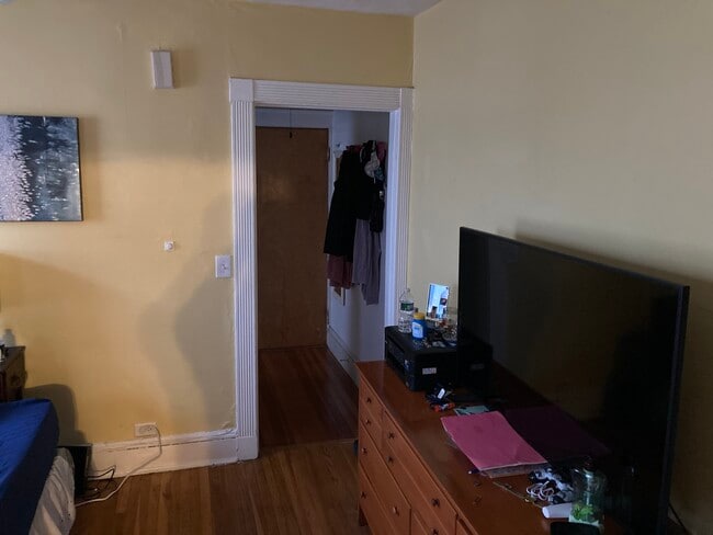 21 Endicott Ave, Unit 6 in Somerville, MA - Building Photo - Building Photo
