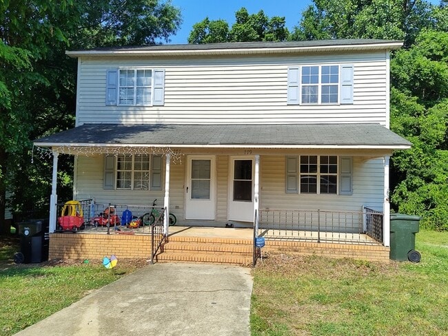 property at 779 Treasure Dr SW