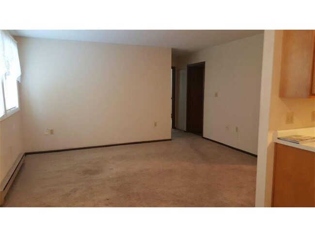 property at 4 5th St SE