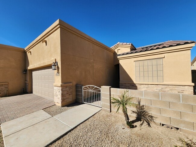 6090 E Overlook Ln in Yuma, AZ - Building Photo - Building Photo