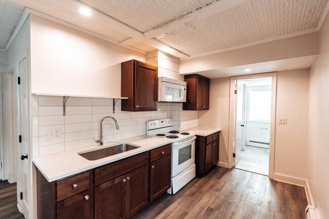 property at 52 Myrtle St