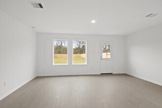 21567 Casavatore Dr in New Caney, TX - Building Photo - Building Photo