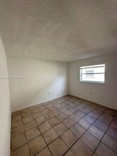 3680 SW 60th Ave in Davie, FL - Building Photo - Building Photo