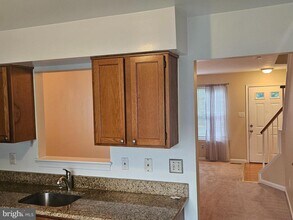 6887 Chasewood Cir in Centreville, VA - Building Photo - Building Photo