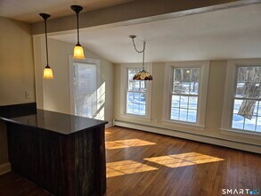 623 Elm St in Monroe, CT - Building Photo - Building Photo