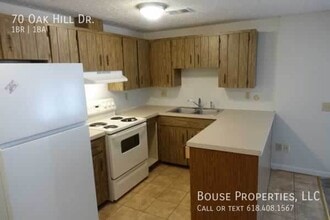 70 Oak Hill Dr in Belleville, IL - Building Photo - Building Photo