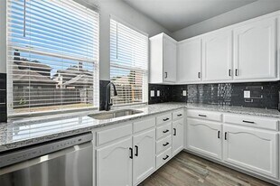 6337 Mystic Falls Dr in Fort Worth, TX - Building Photo