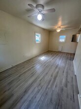 305 Madison Ave in Cottage Grove, OR - Building Photo - Building Photo