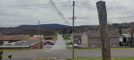 62 Main St in Chester, NY - Building Photo - Building Photo
