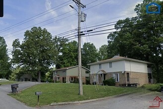 404 Oriole Dr in McMinnville, TN - Foto de edificio - Building Photo
