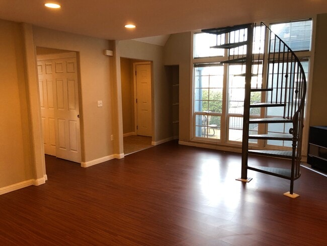 504 D St in Martinez, CA - Foto de edificio - Building Photo