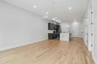 50 Cambridge Ave in Jersey City, NJ - Building Photo - Building Photo
