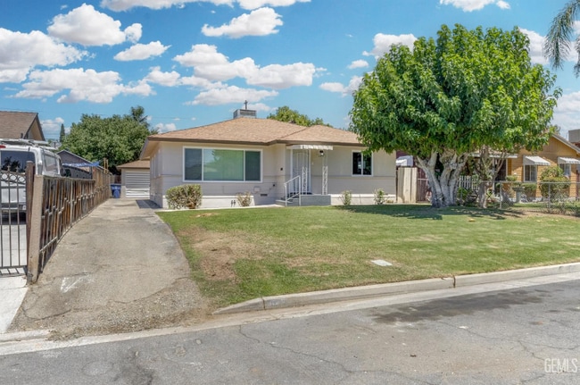 property at 1018 Chester Pl