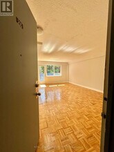 95 Lawton Blvd in Toronto, ON - Building Photo - Building Photo